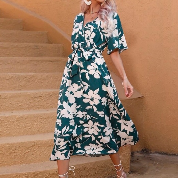 Floral Print Butterfly Sleeve Belted Dress - Picture 1 of 3